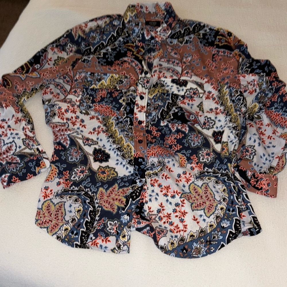 Jones New York, Womens, button up collard blouse, size L
